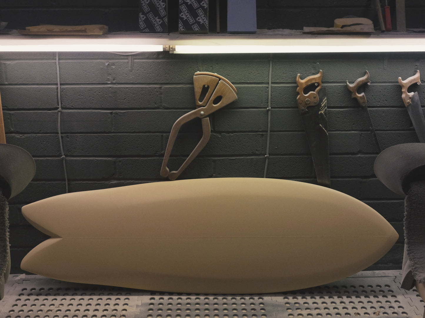 BR Sidecut fish (Edge bottom)